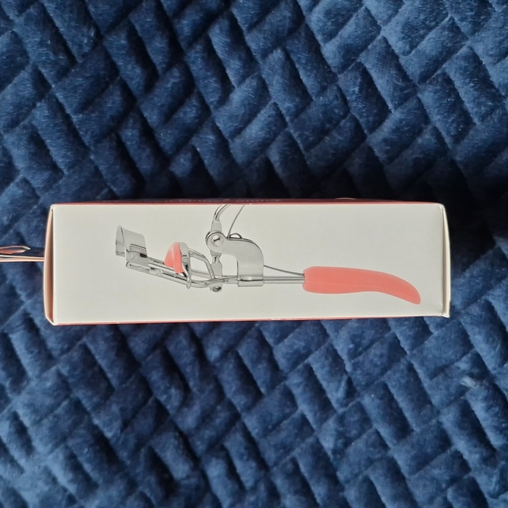 Danielle Creations Eyelash Kit, Brand New In Box - Picture 3 of 6